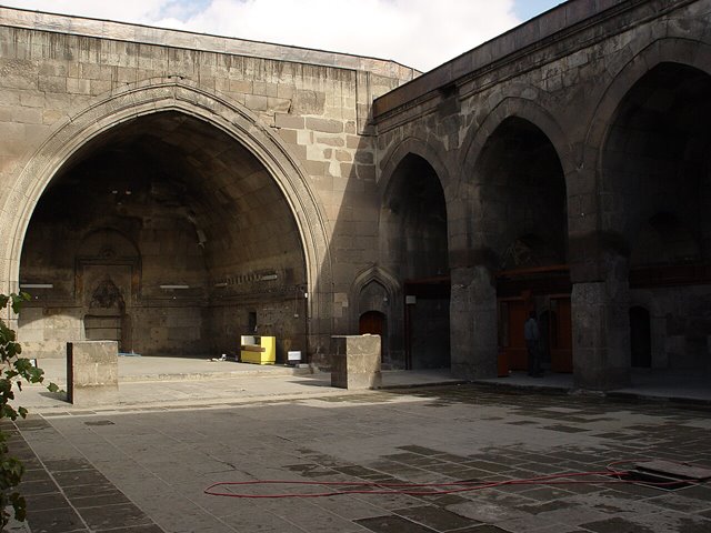 Hunat Hatun Külliyesi